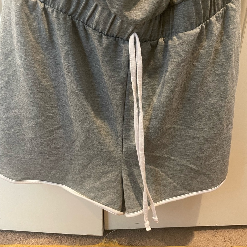 Romper - Picture 4 of 4